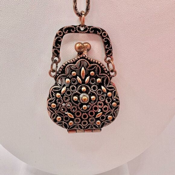 Filagree purse locket pendant necklace - Picture 2 of 14